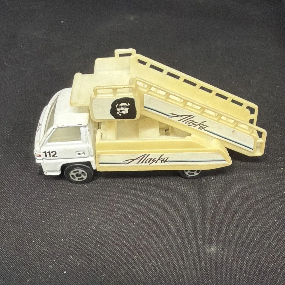 diecast Alaska Airlines airport stair truck